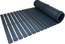 M&ouml;rkgr&aring; tr&auml;matta, al